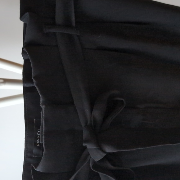 RW and Co. Crepe Paper Bag Pant, Black, Size 6 - Picture 3 of 4